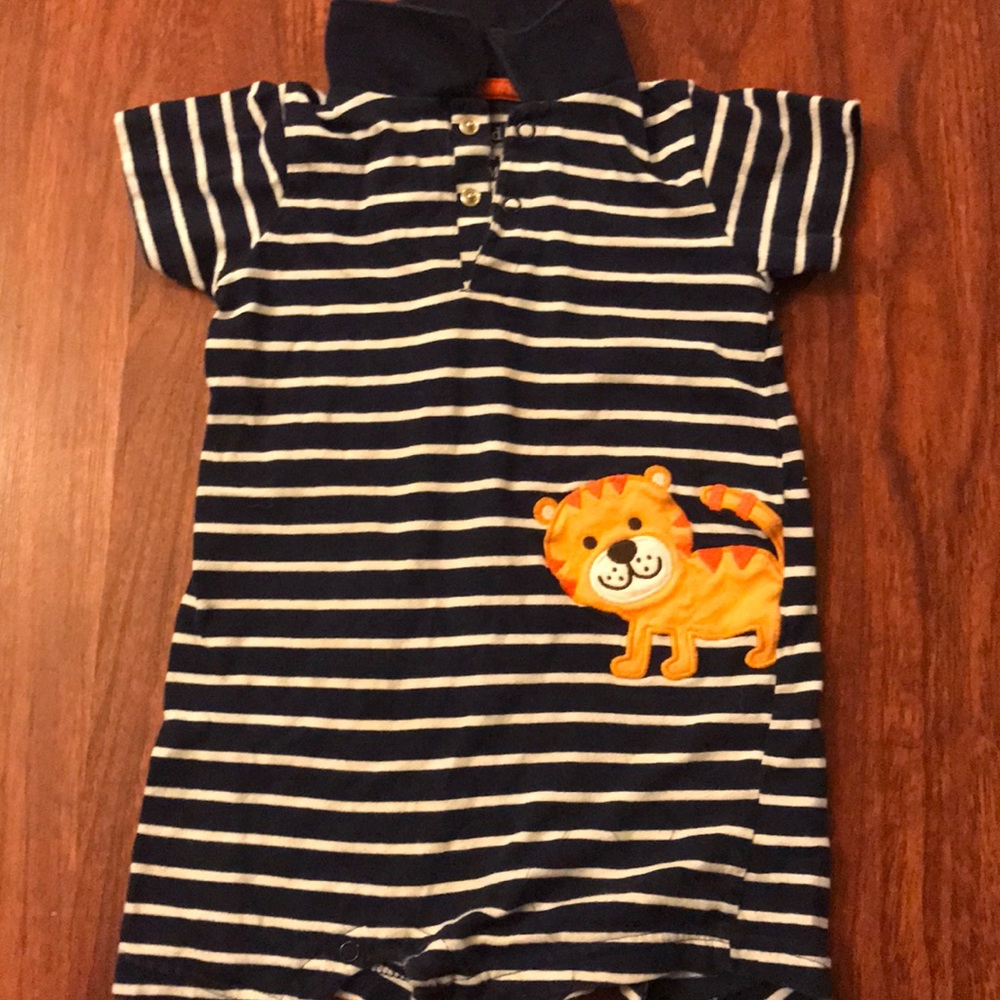 Carters 24 month outfit